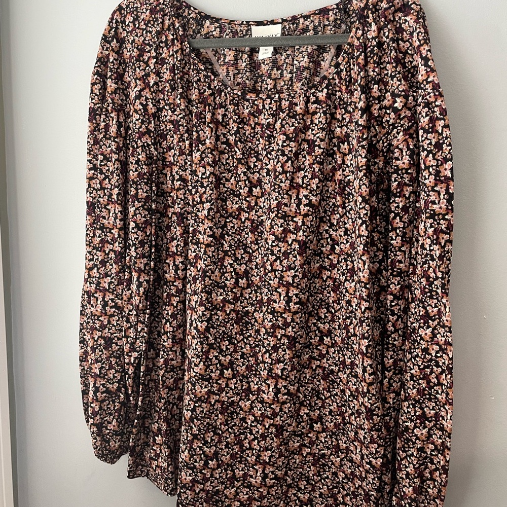 Ava & Viv Black Floral Top with Pink and Cream Accents
